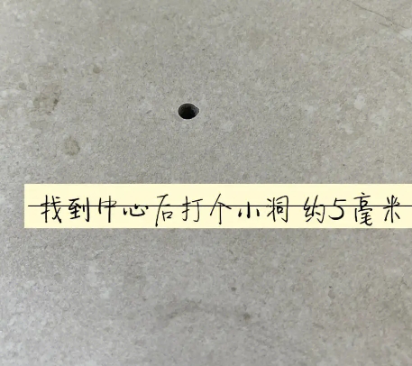仙桃瓷砖空鼓维修公司专业解答在瓷砖铺贴过程中，如果砂料搅拌不均匀，将会带来以下问题